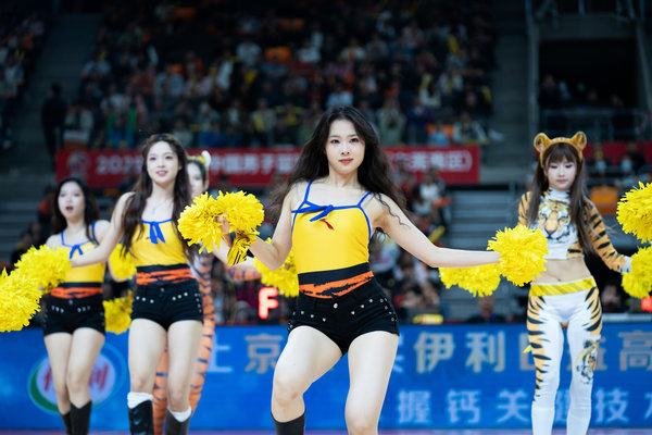 2025-2026����CBA������4�֣��㶫������vs�ൺ��ɽơ�� ���������򱦱�