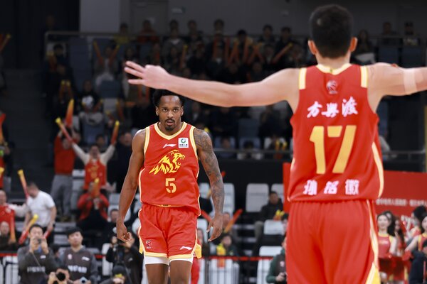 2025-2026����CBA������6�֣��㽭���˶�96��64ʤ��������