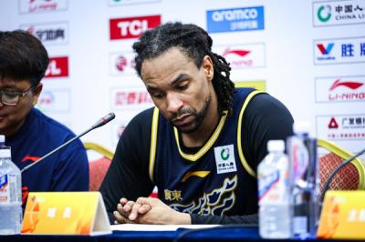 2025-2026����CBA������33�֣��㶫������vs���տϵ��� �������ŷ���