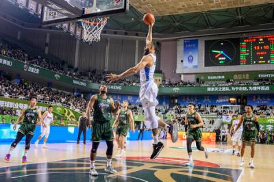 2025-2026����CBA������32�֣��Ͼ���֮��88��90���������� 