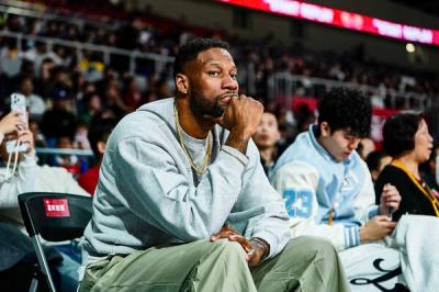 2025-2026����CBA������14�֣��������ɲ���vs�Ϻ����� ��ķ˹�������߹�ս