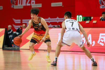 2025-2026����CBA������35��Ǳ���������տϵ���vs�����ع�