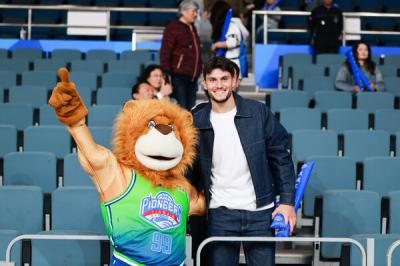 2025-2026����CBA������39�֣����������vs�Ĵ���Ⱦ�ҵ �����Ż���Ԯ�����߶�Я���˹�ս