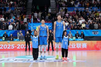 2025-2026����CBA������14�֣���������vs���տϵ��� ������ʽ��Ա�쳪����