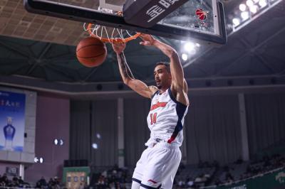 2025-2026����CBA������14�֣��Ͼ���֮��71��87���㶫������