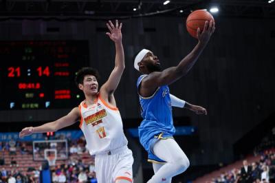 2025-2026����CBA������14�֣���������89��85ʤ���տϵ���