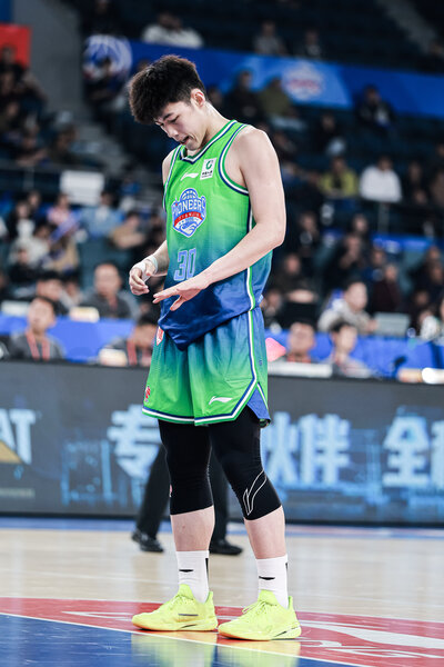 2025-2026����CBA������39�֣����������vs�Ĵ���Ⱦ�ҵ ��������Ь