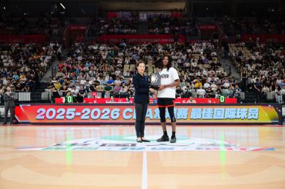 2025-2026����CBA������1/4������1�����������ɲ���vs�㽭���ݽ��� �ؿ�ά����ʷ��˹��ó�������ѹ�����Ա