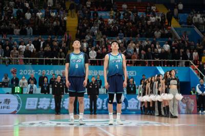 2025-2026����CBA������36�֣��������vs�Ϻ����� ������ʽ��Ա�쳪����